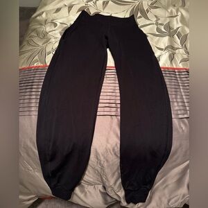 Like new Lulu Lemon joggers